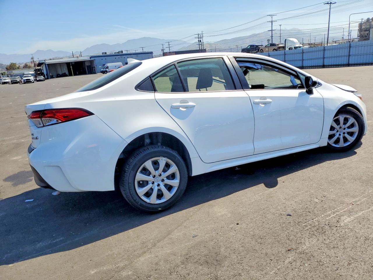 2023 Toyota Corolla Hybrid Le - Фото 3