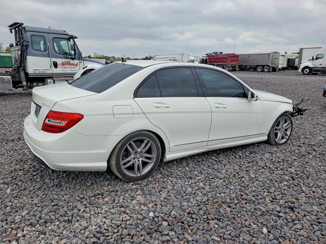 2012 Mercedes-Benz C 300 4Matic - Фото 3