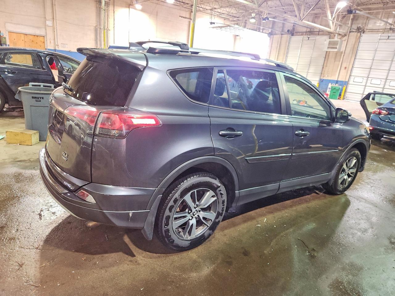 2018 Toyota Rav4 Xle - Фото 3