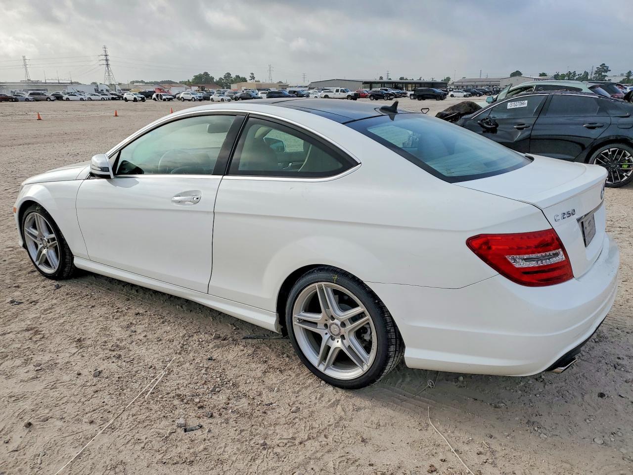 2014 Mercedes-Benz C 250 - Фото 2