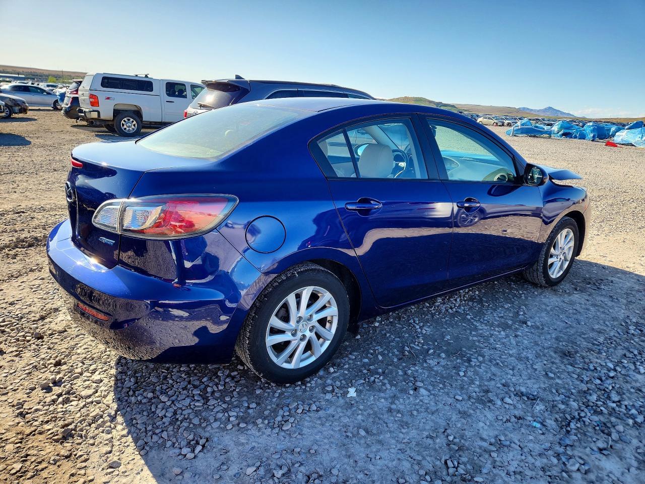 2012 Mazda 3 I - Image 3