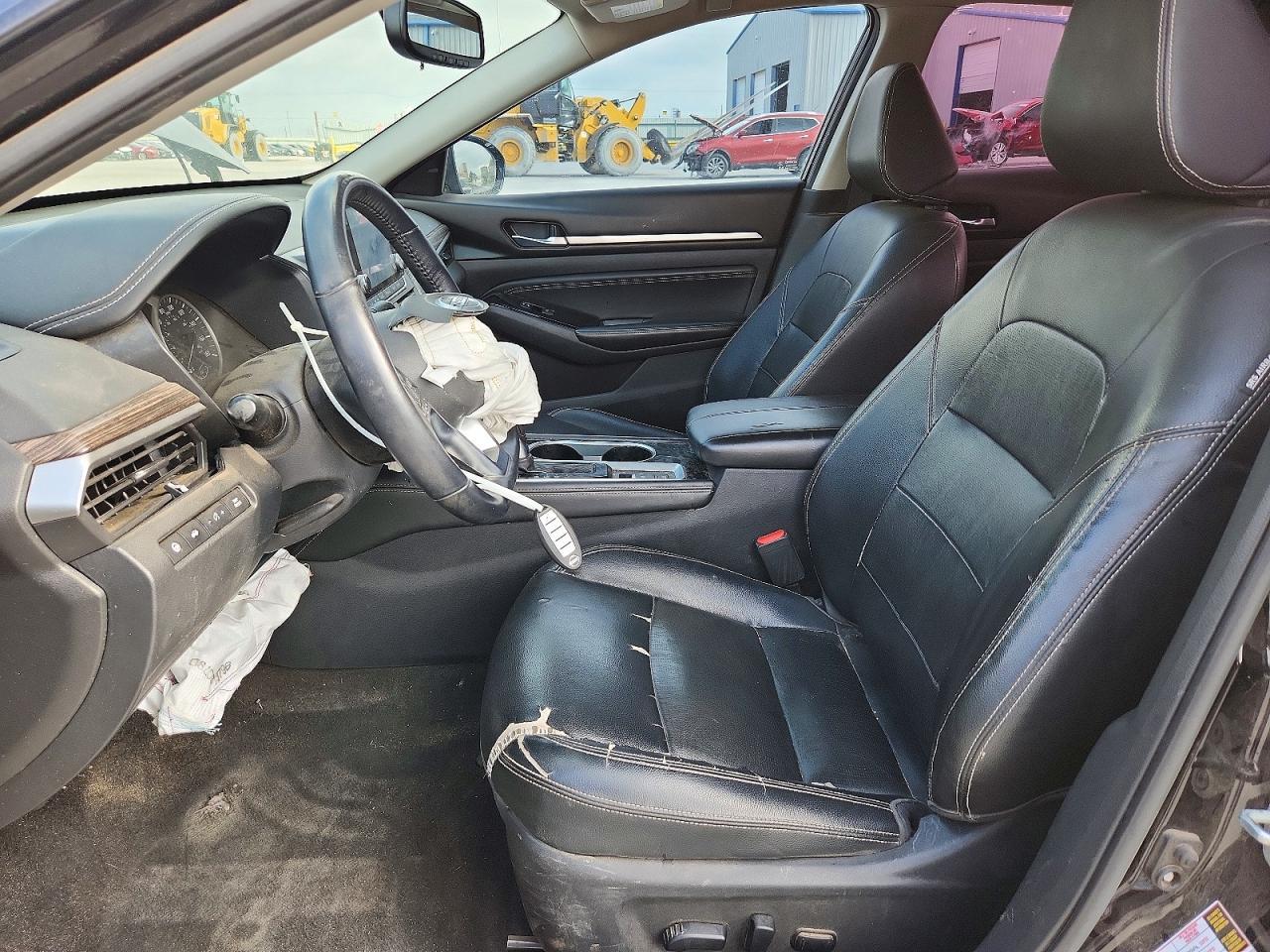 2020 Nissan Altima Platinum - Image 7