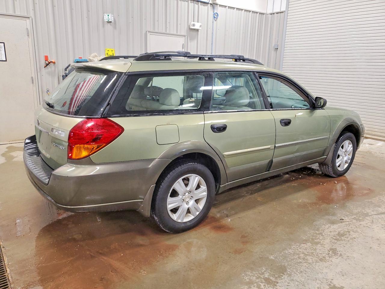2005 Subaru Legacy Outback 2.5I - Фото 3