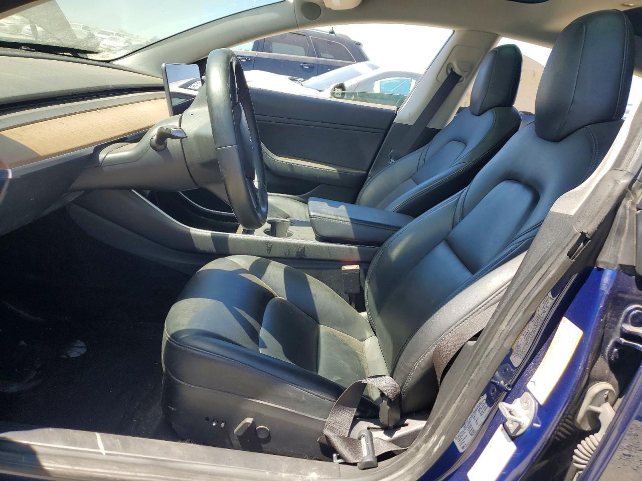 2018 Tesla Model 3 - Фото 7