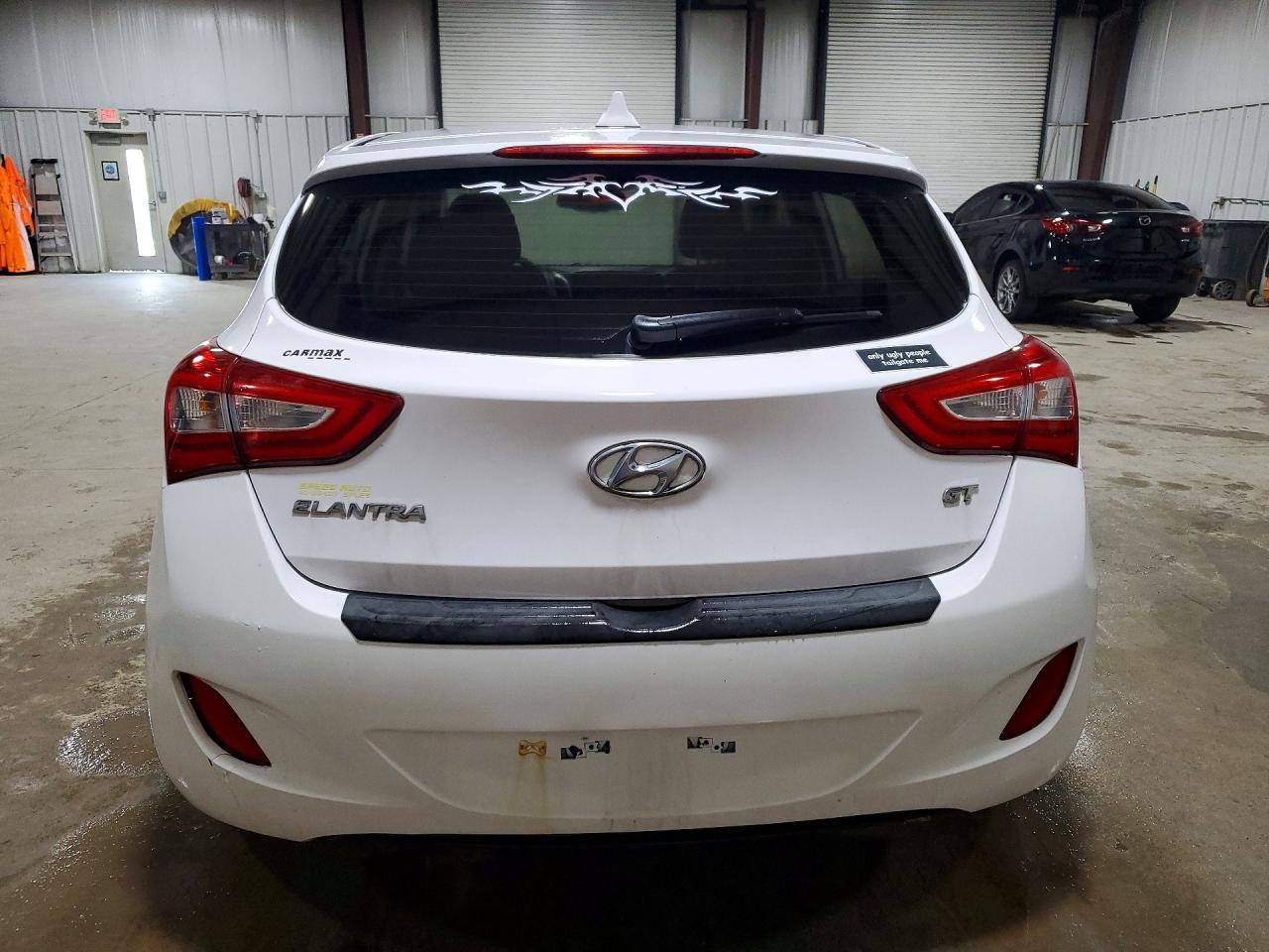 2015 Hyundai Elantra Gt Base - Image 6