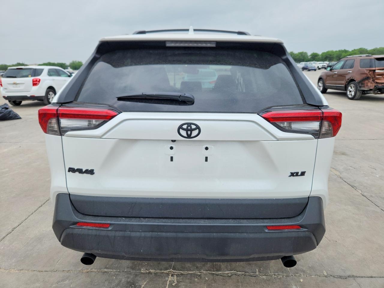 2025 Toyota Rav4 Xle Premium - Фото 6