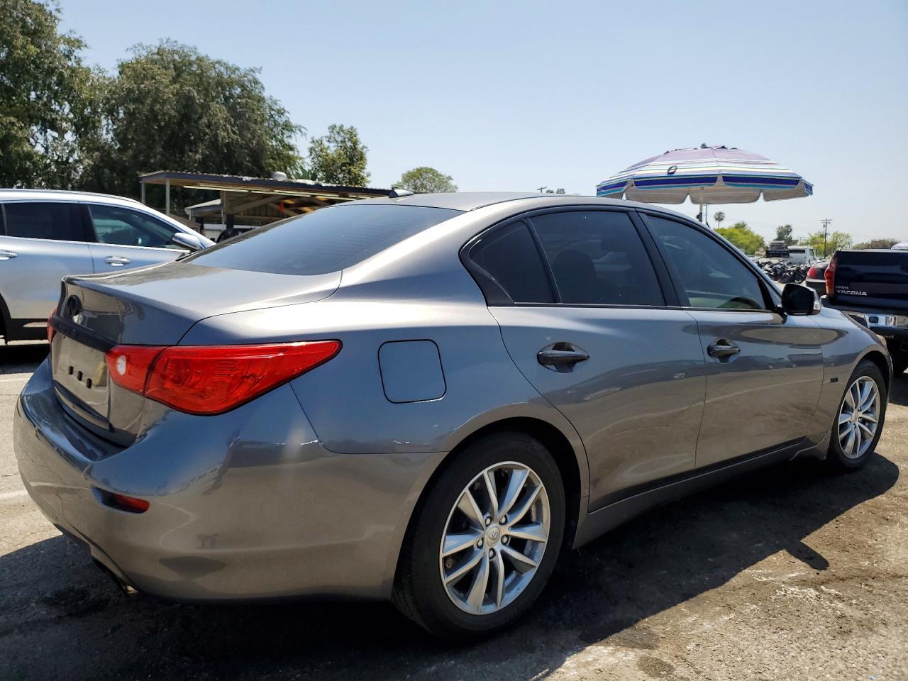 2017 Infiniti Q50 3.0T Premium - Image 3