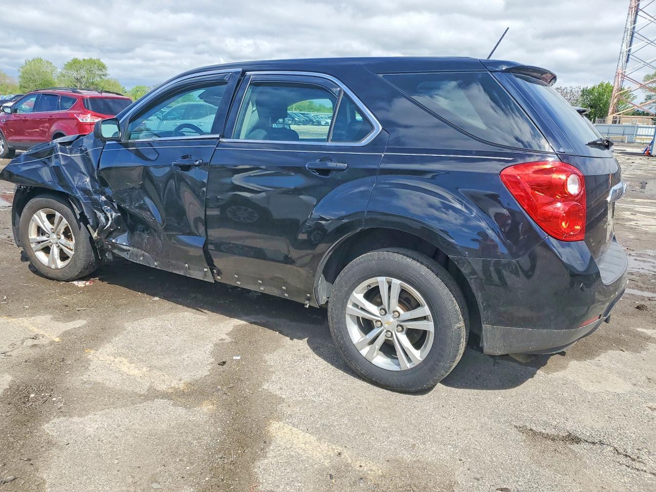 2015 Chevrolet Equinox Ls - Image 2