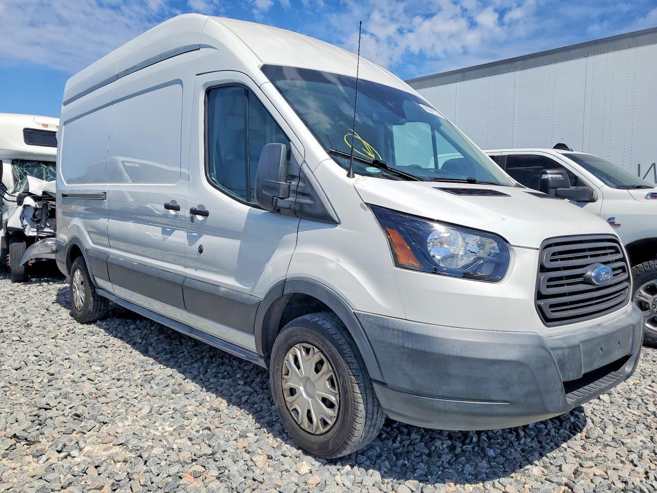 2017 Ford Transit T-250 - Image 4