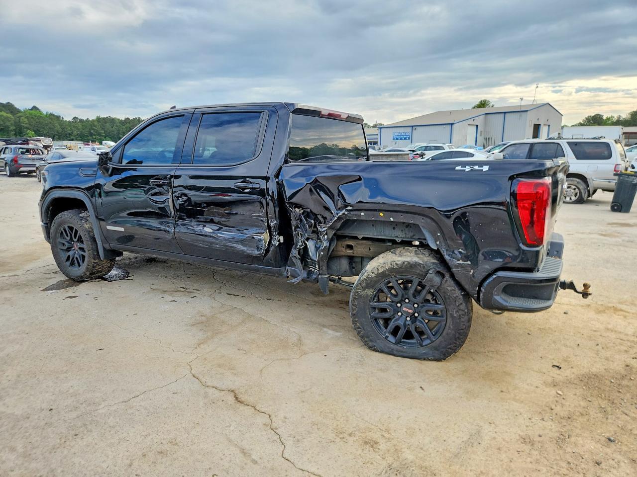 2022 GMC Sierra K1500 Elevation - Фото 2