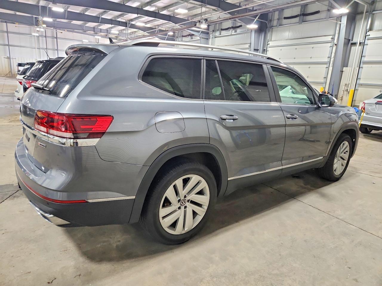 2021 Volkswagen Atlas Sel - Фото 3
