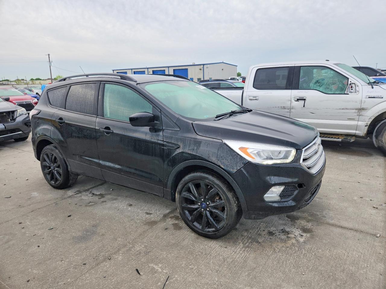 2018 Ford Escape Se - Фото 4