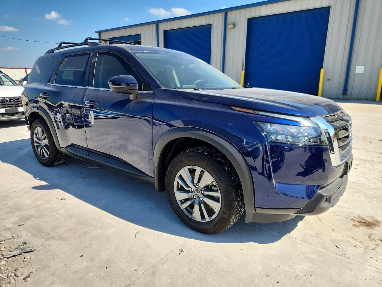 2025 Nissan Pathfinder Sv - Фото 4