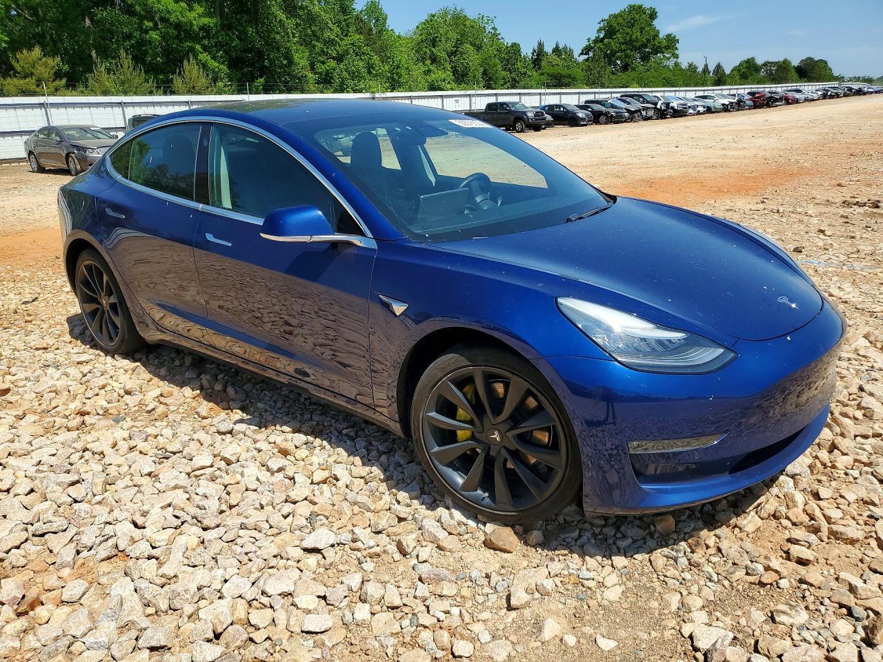 2019 Tesla Model 3 - Фото 4