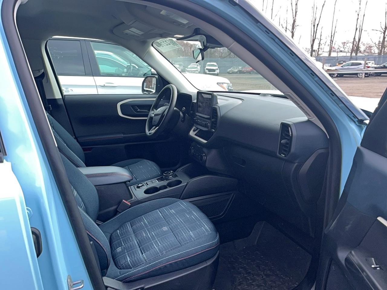 2024 Ford Bronco Sport Heritage - Image 5