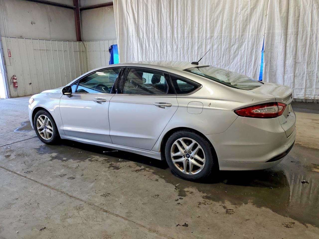 2014 Ford Fusion Se - Фото 2
