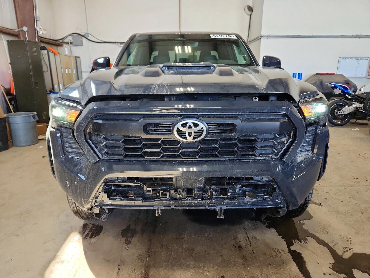 2025 Toyota Tacoma Sr5 - Image 5