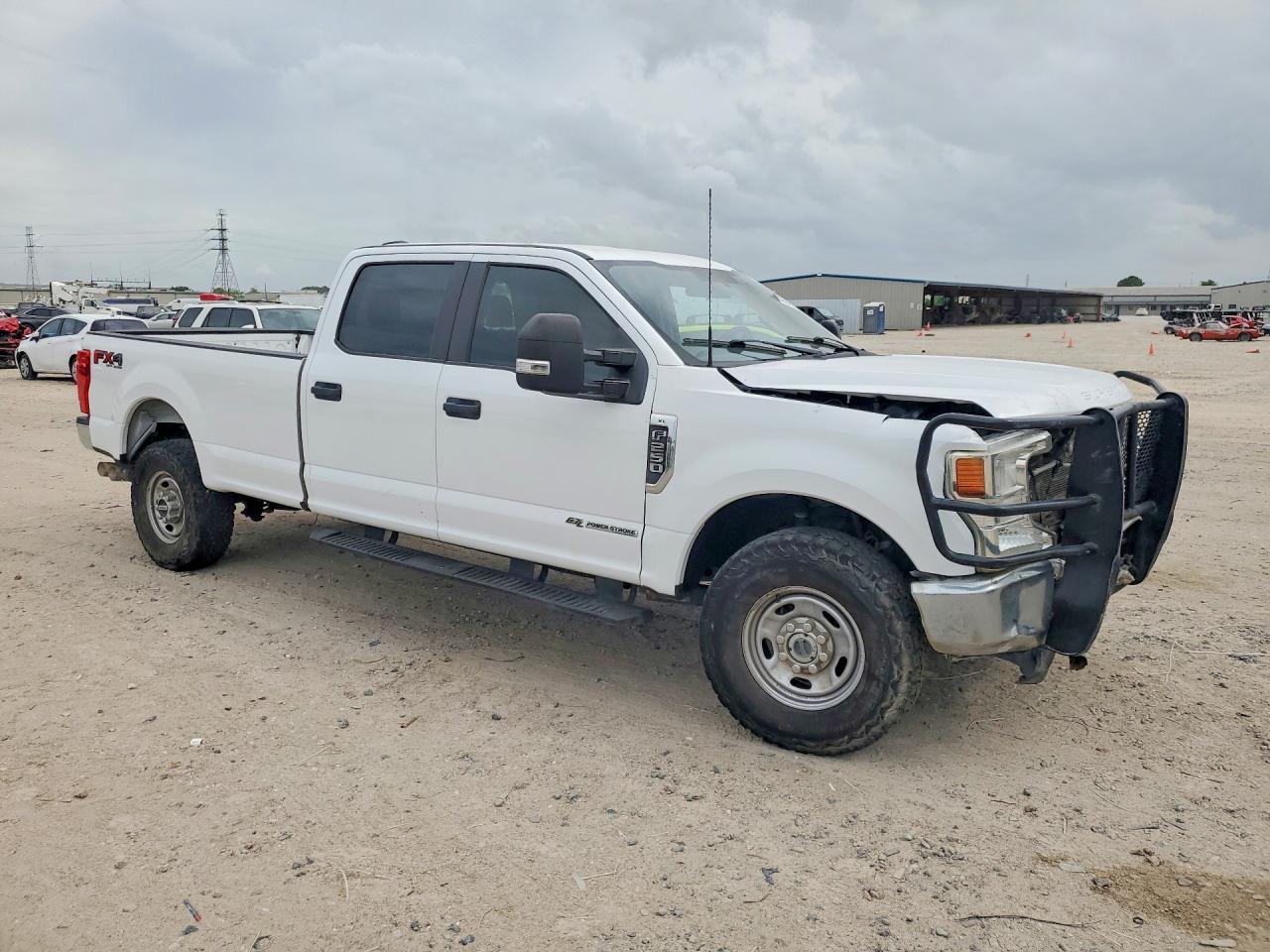 2022 Ford F250 Super Duty - Фото 4