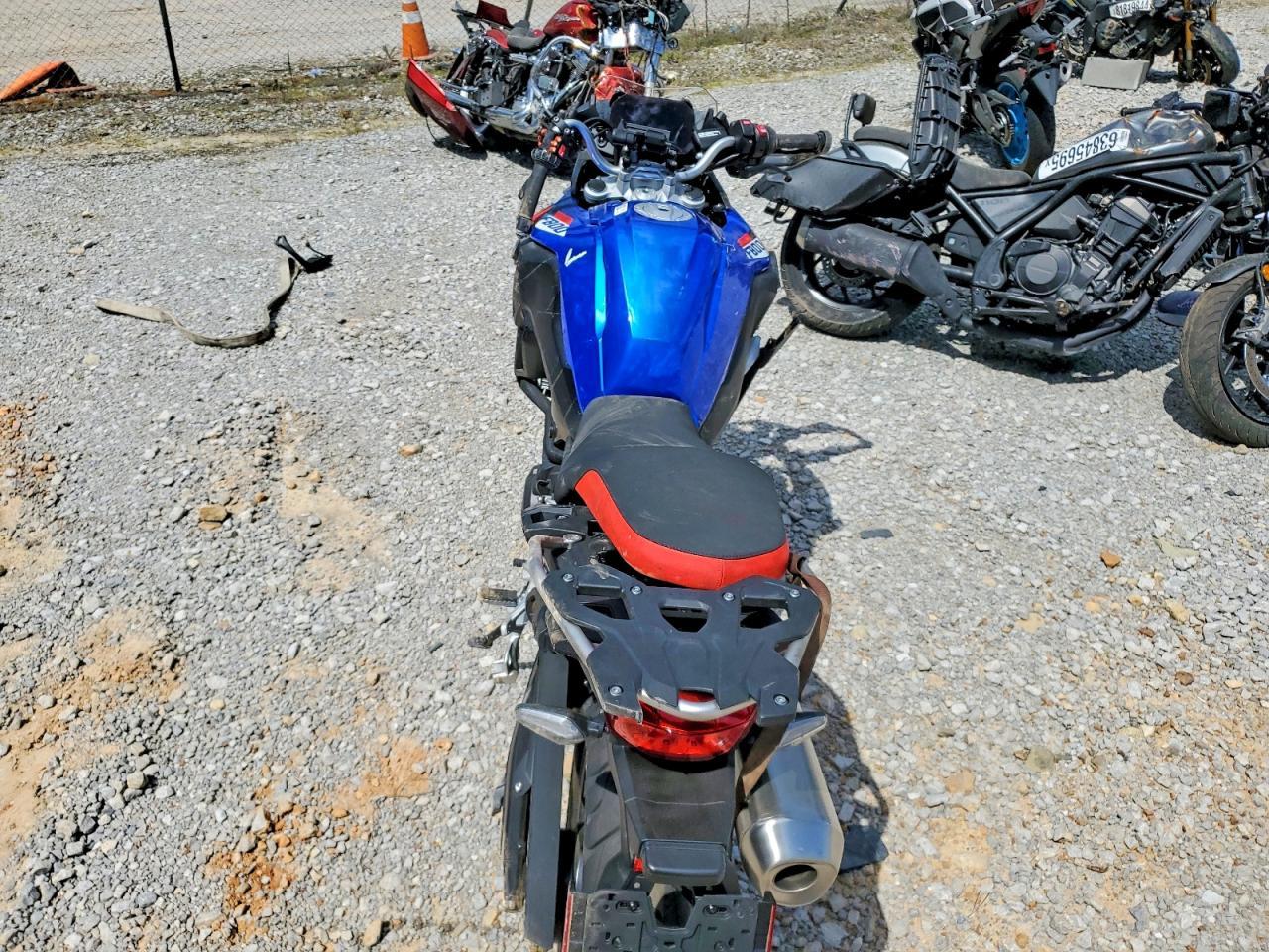 2024 BMW F800 Gs - Image 6