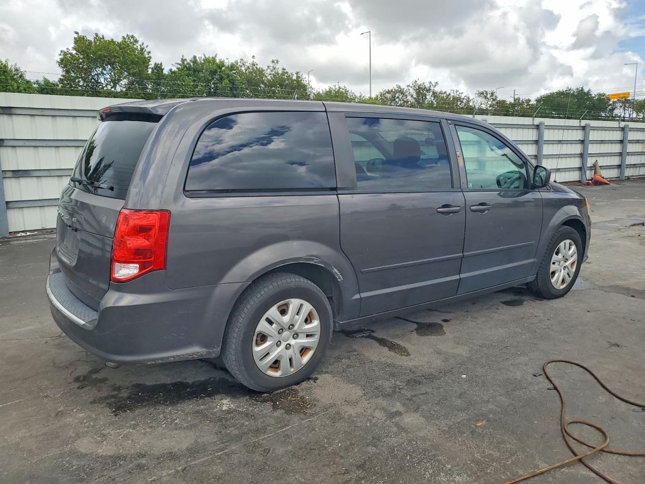 2015 Dodge Grand Caravan Se - Фото 3