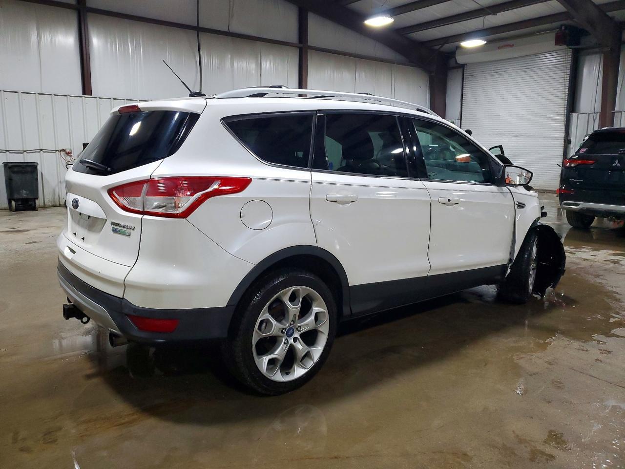 2013 Ford Escape Titanium - Image 3