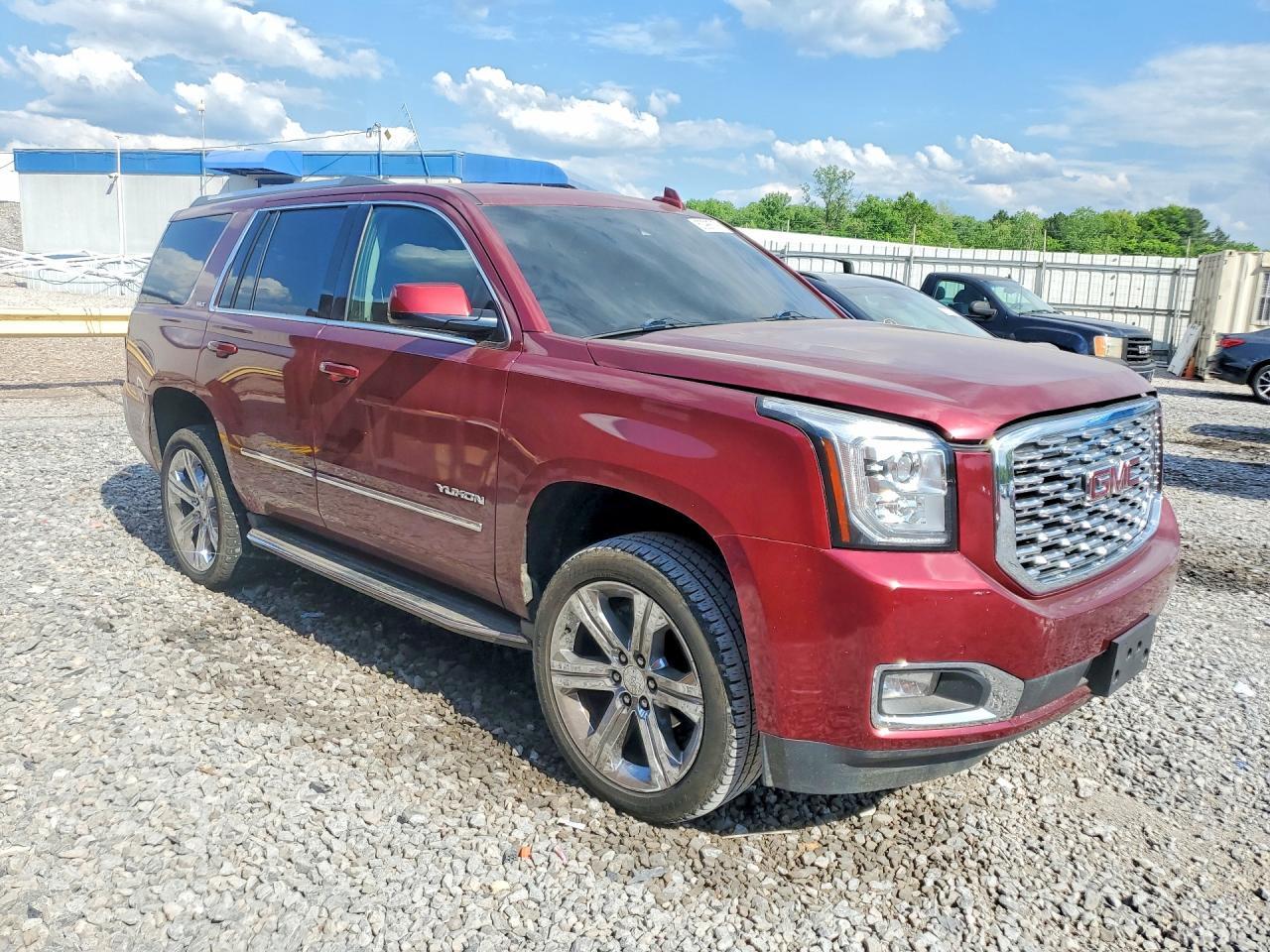 2017 GMC Yukon Slt - Image 4