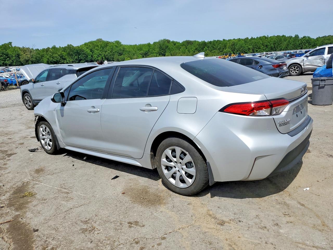 2025 Toyota Corolla Le - Image 2