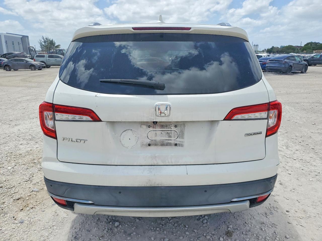 2019 Honda Pilot Touring - Image 6