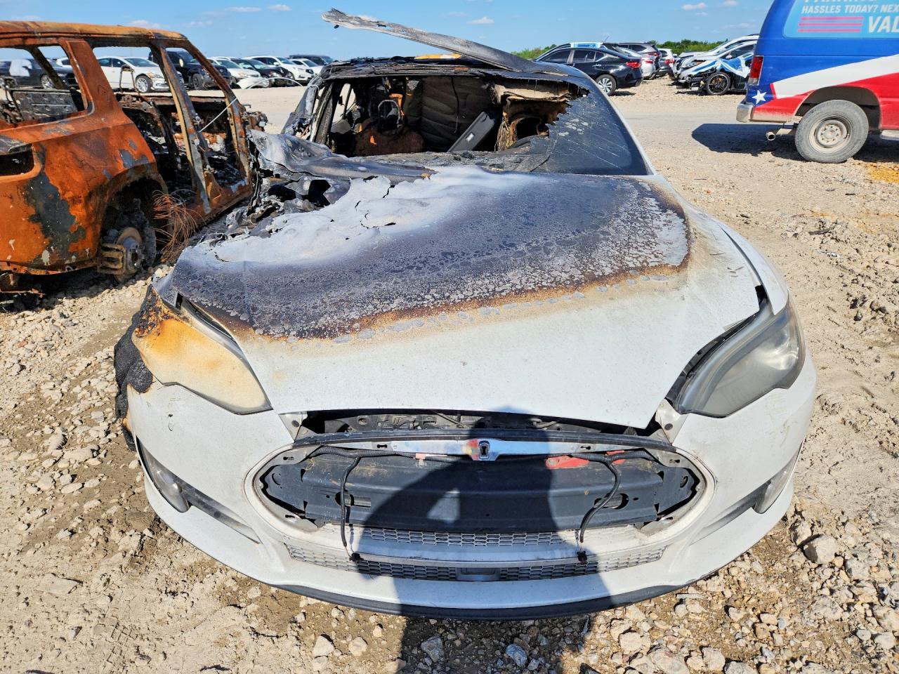 2015 Tesla Model S 70D - Image 5