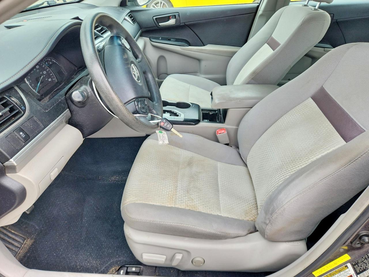 2014 Toyota Camry Le - Фото 7