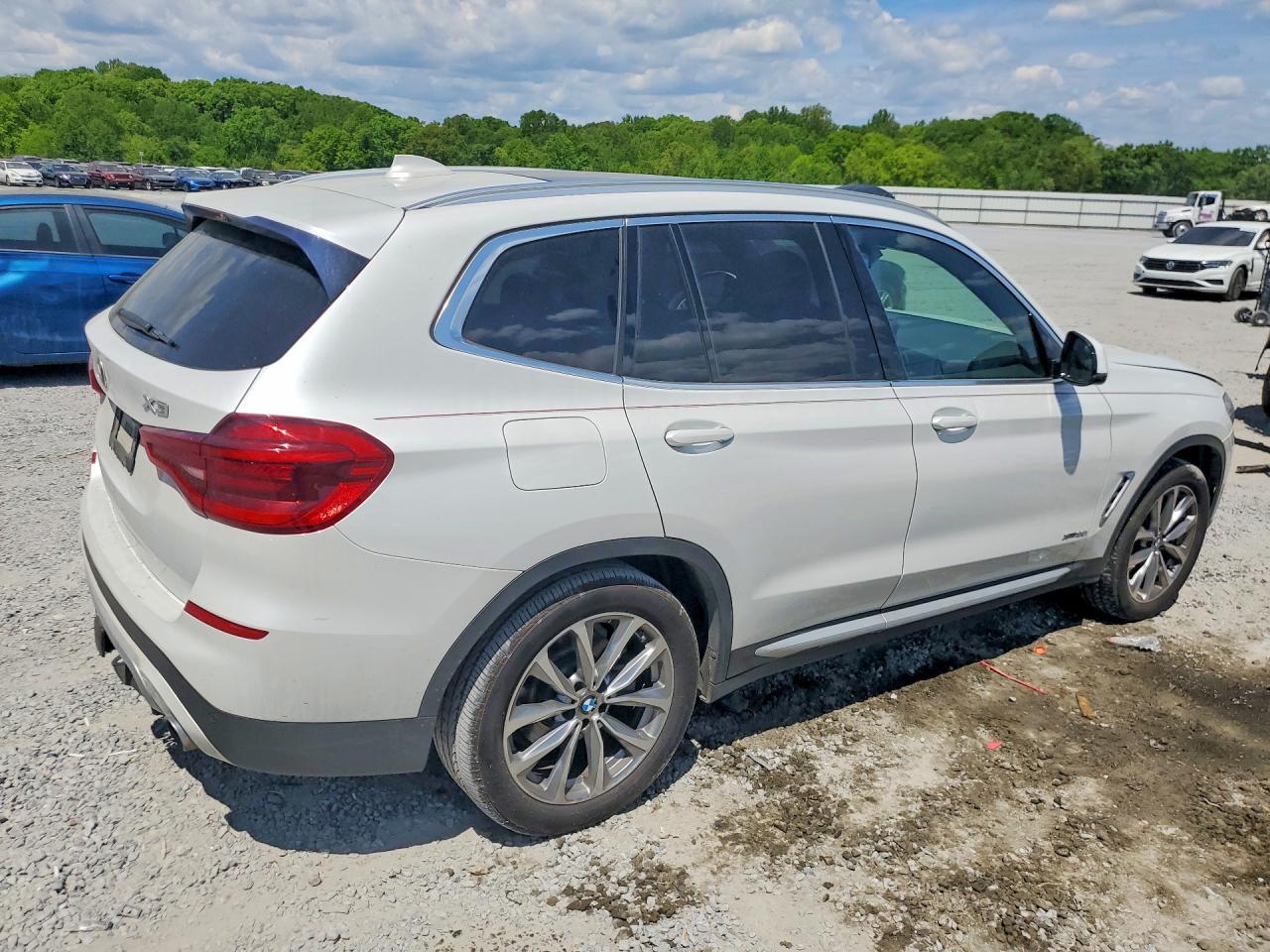 2018 BMW X3 xDrive30I - Image 3