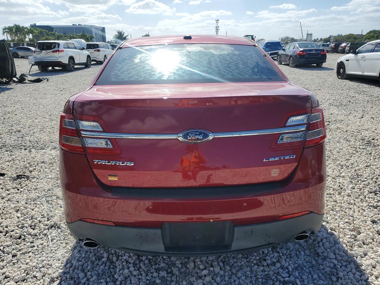2015 Ford Taurus Limited - Фото 6