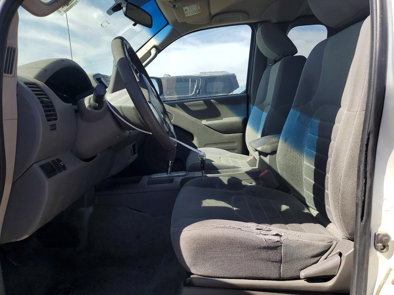 2017 Nissan Frontier S - Image 7