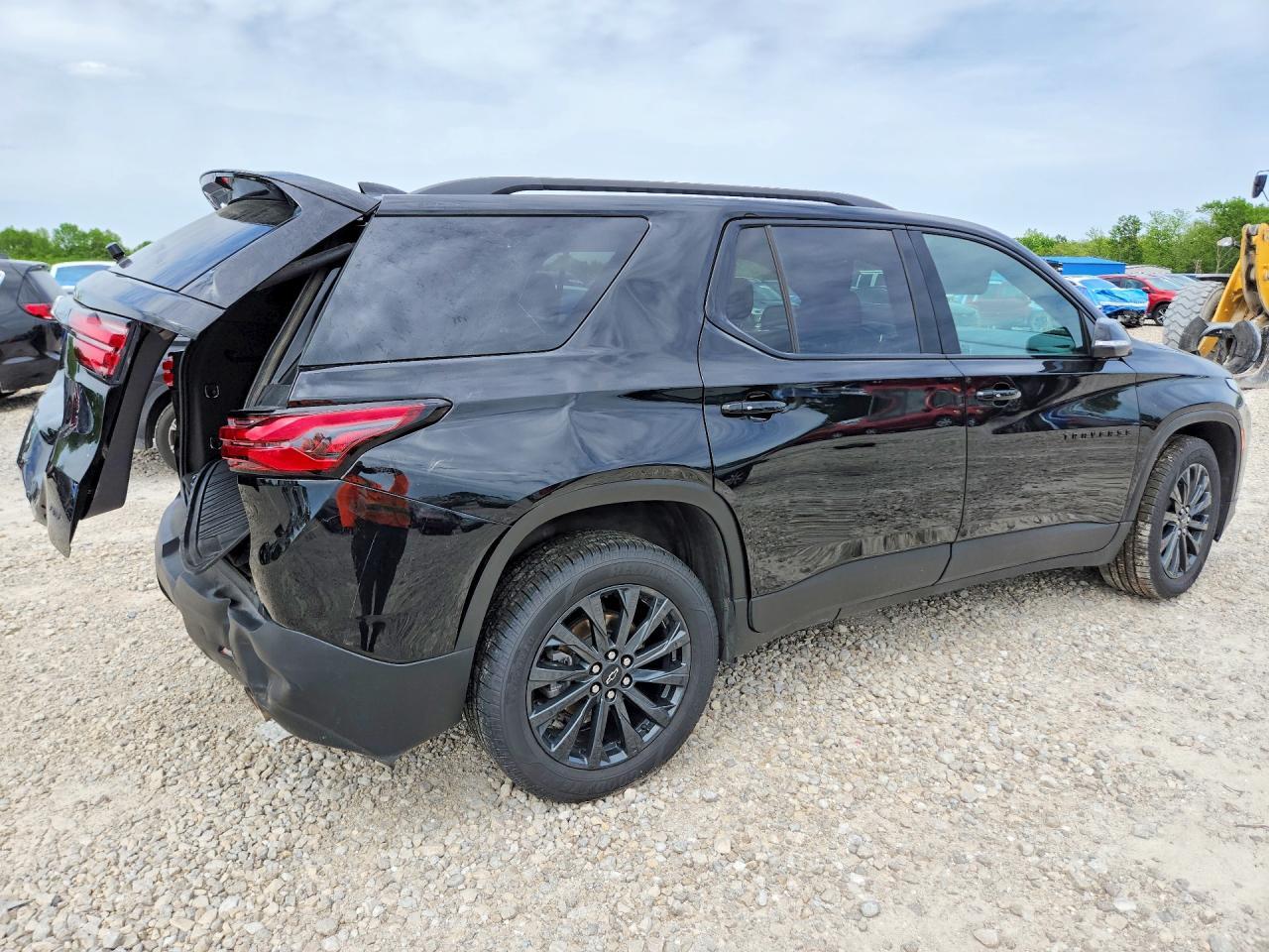 2023 Chevrolet Traverse Rs - Фото 3