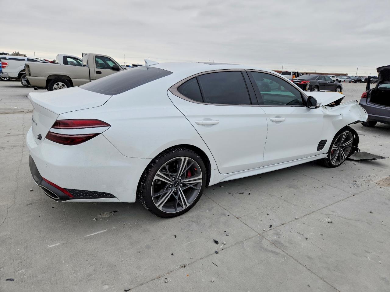 2025 Genesis G70 2.5T Sport Prestige - Image 3