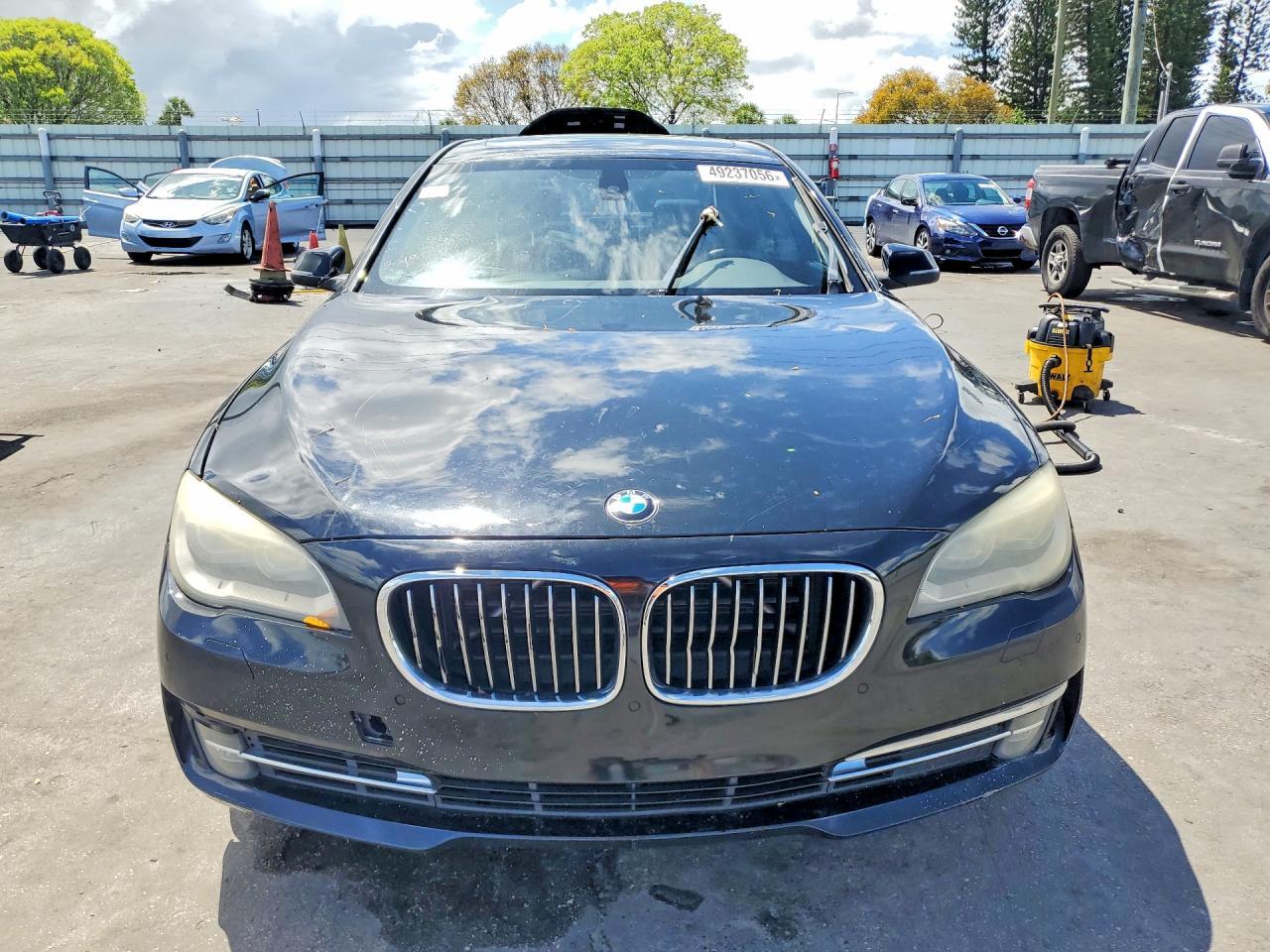 2015 BMW 740 Li - Image 5
