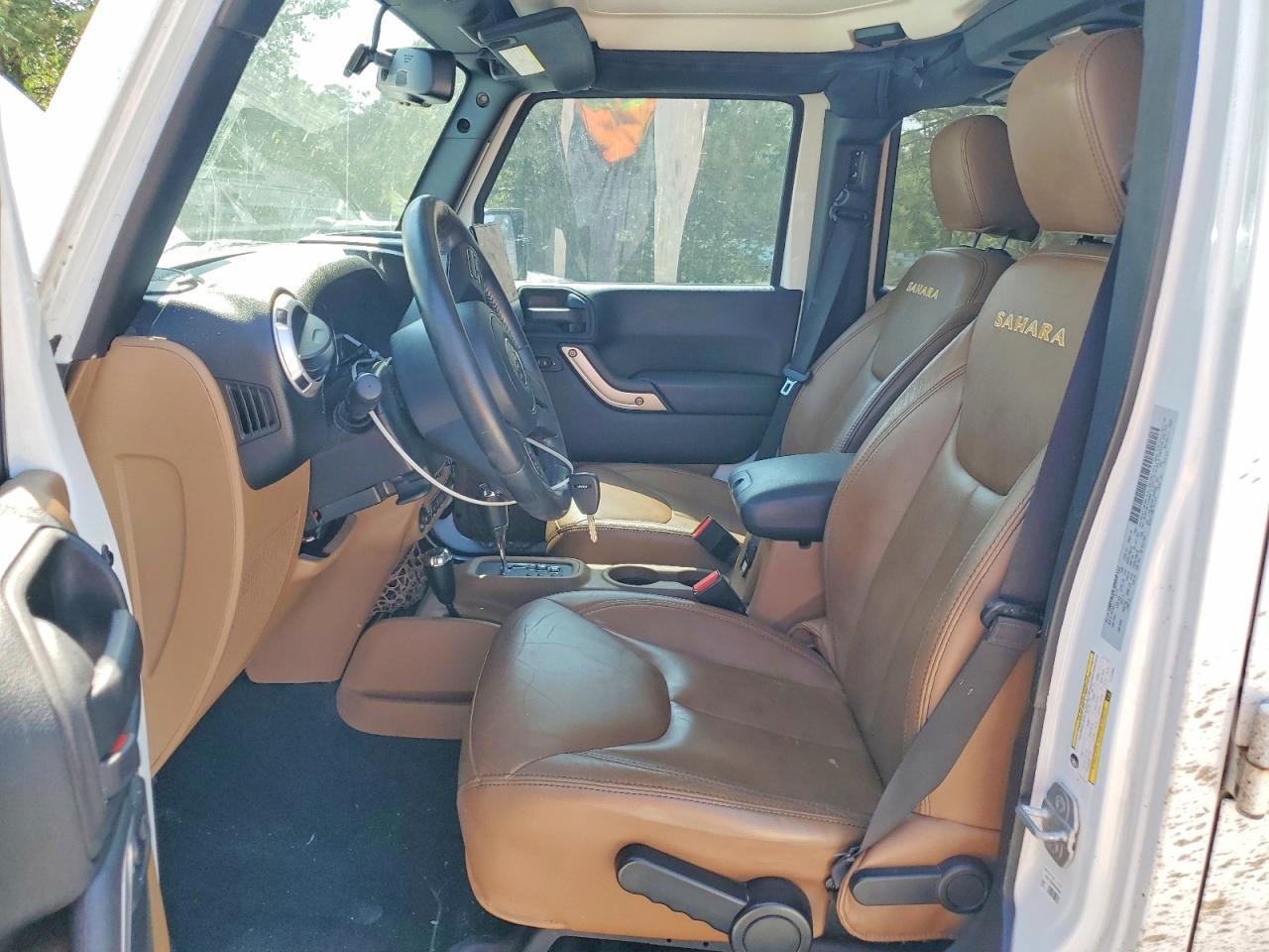 2015 Jeep Wrangler Unlimited Sahara - Фото 7