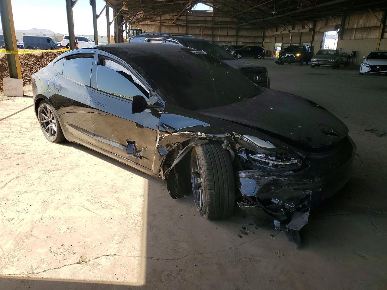 2022 Tesla Model 3 - Image 4