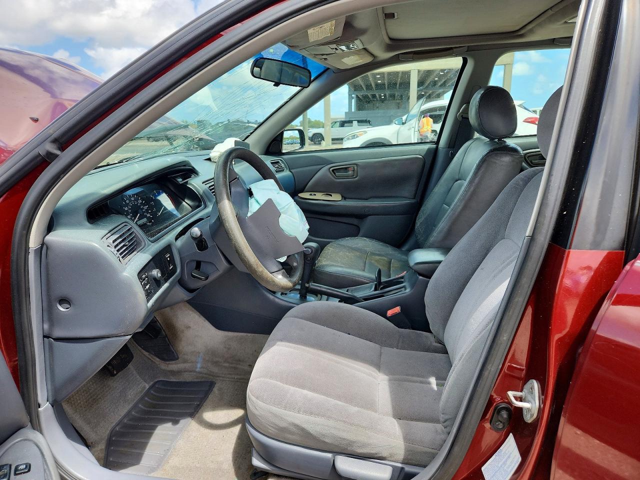 2000 Toyota Camry Le - Фото 7