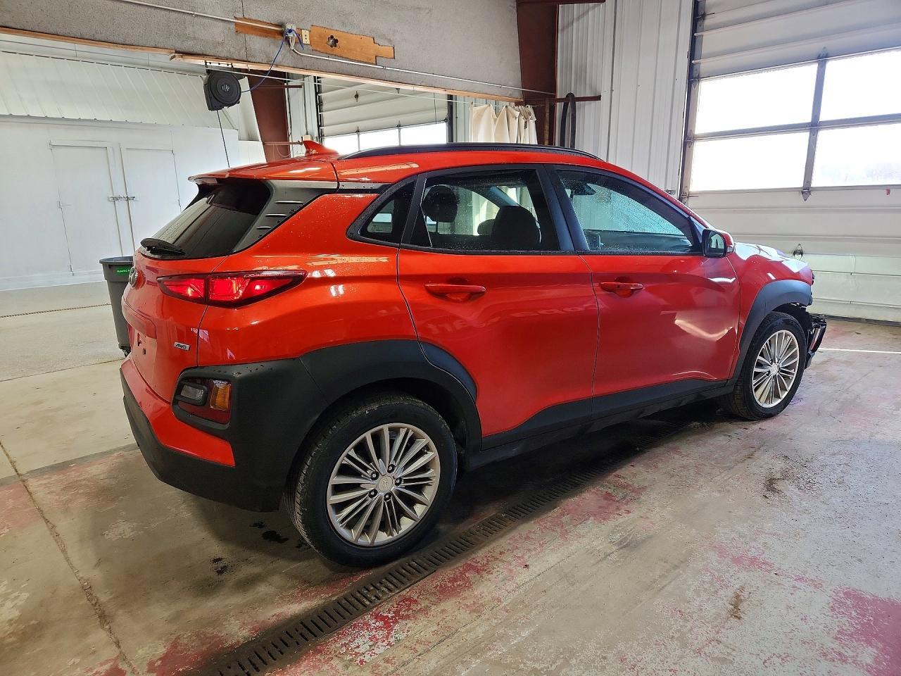 2020 Hyundai Kona Sel Plus - Фото 3