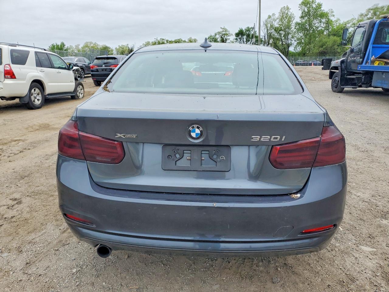 2016 BMW 320 Xi - Фото 6