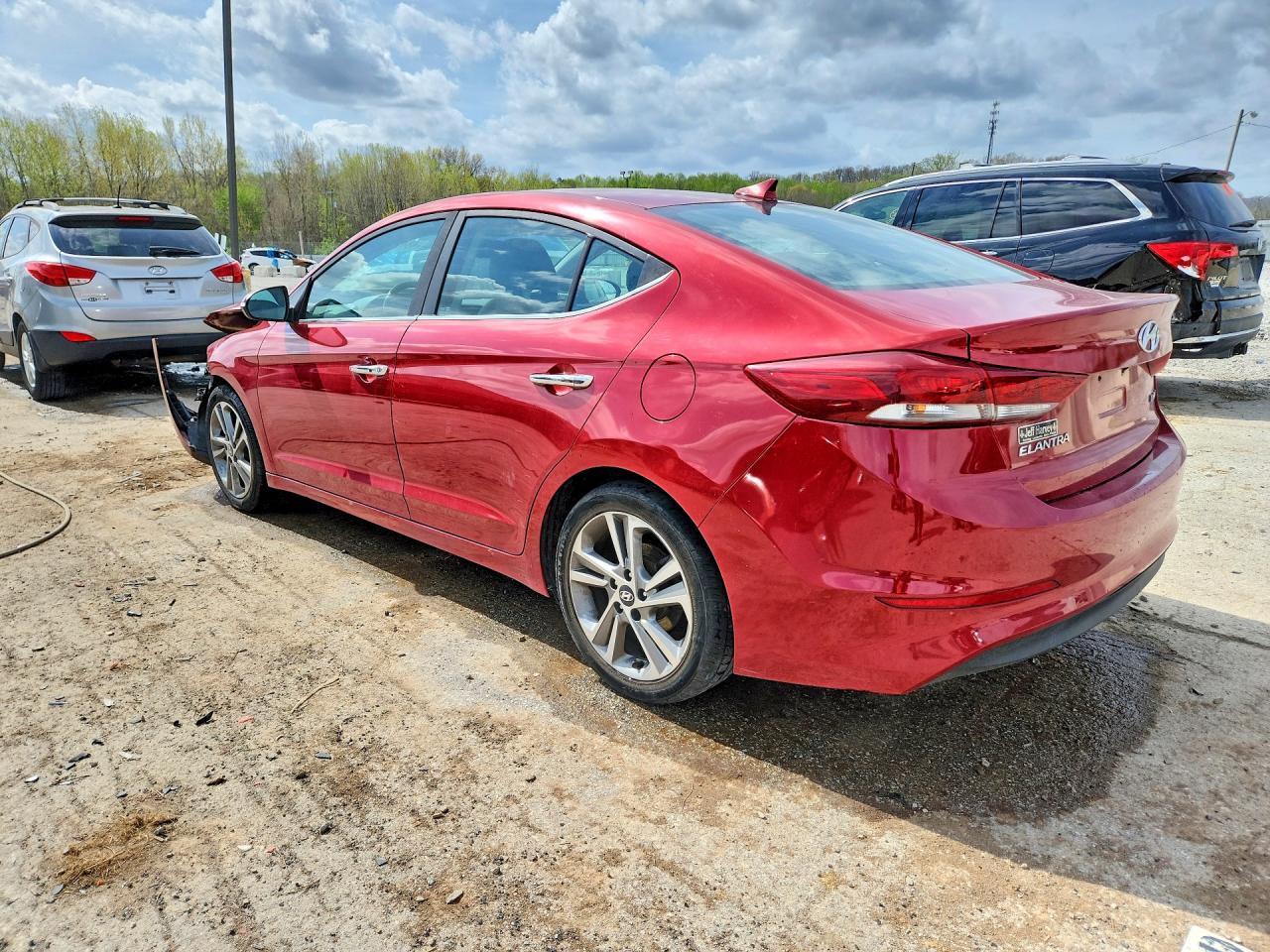 2017 Hyundai Elantra Limited - Фото 2
