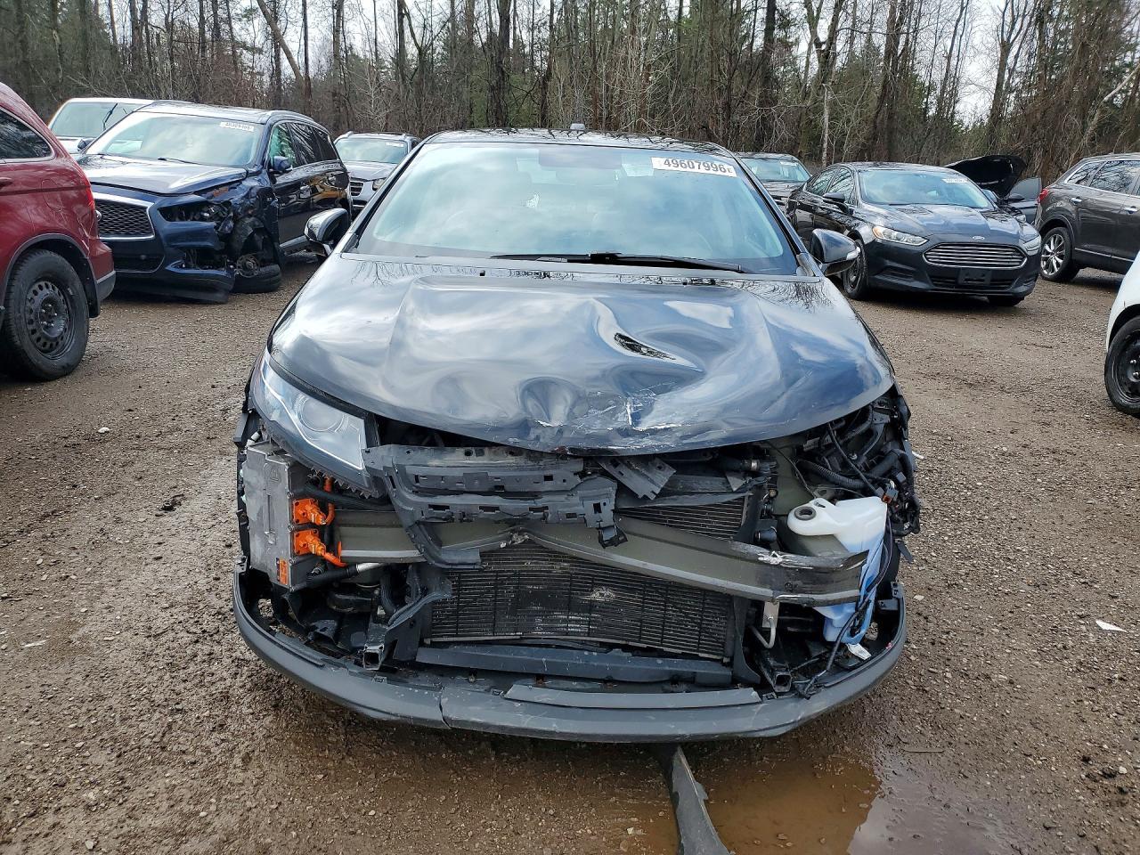 2015 Chevrolet Volt - Image 5