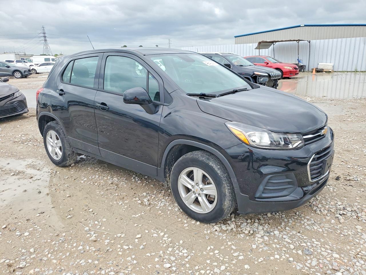 2020 Chevrolet Trax Ls - Image 4