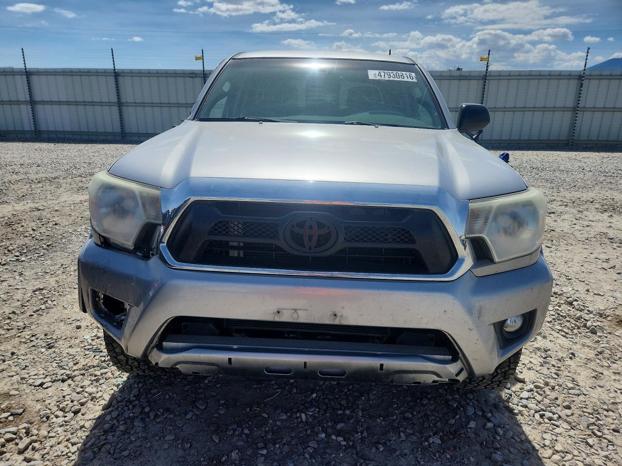 2015 Toyota Tacoma V6 - Image 5