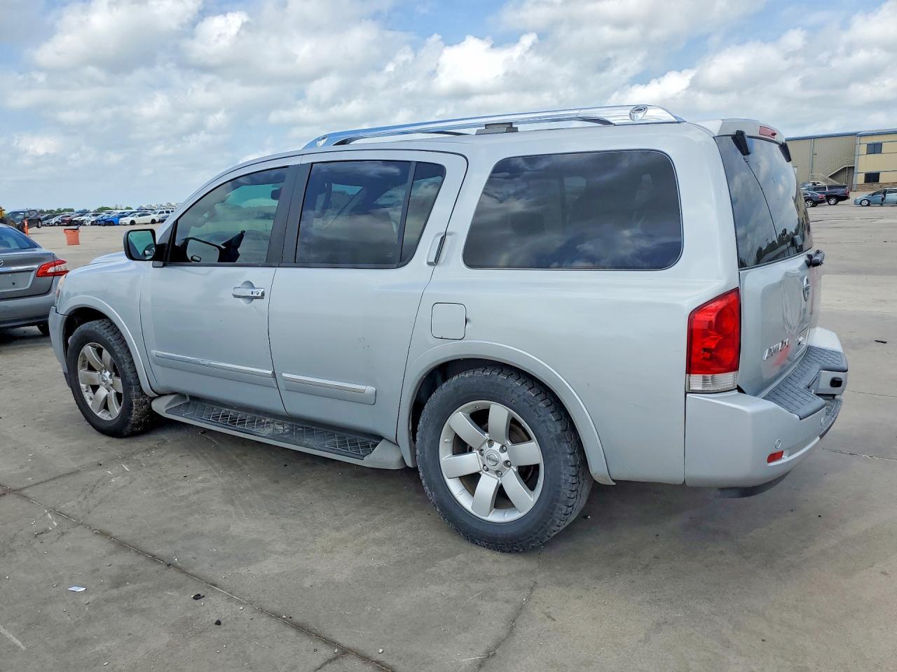 2013 Nissan Armada Sv - Фото 2