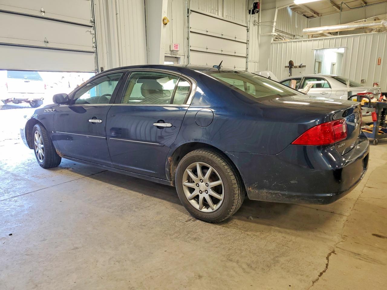 2007 Buick Lucerne Cxl - Image 2