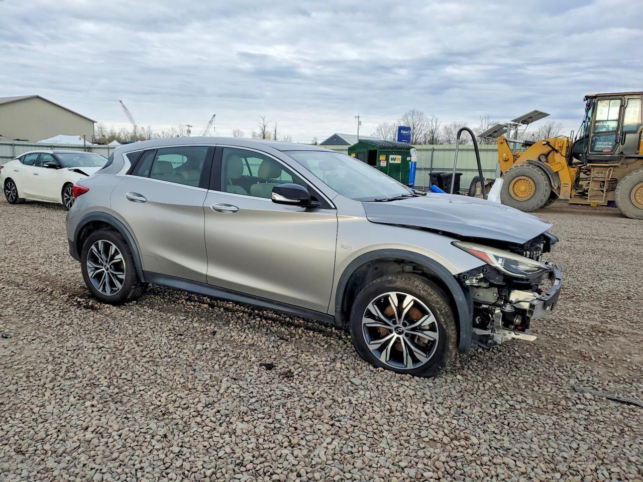 2017 Infiniti Qx30 Premium - Image 4