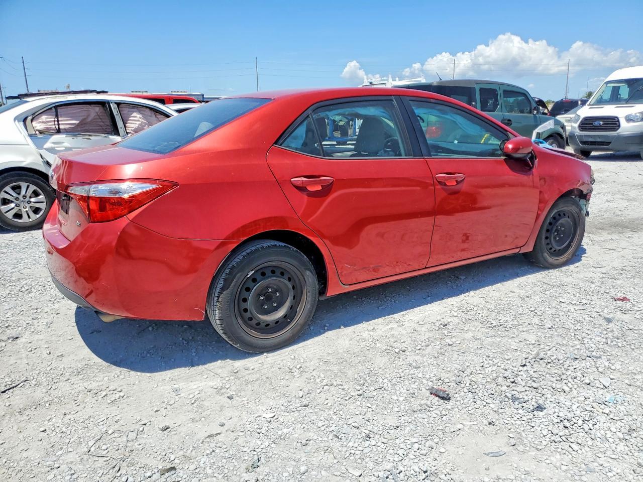 2014 Toyota Corolla Le - Image 3