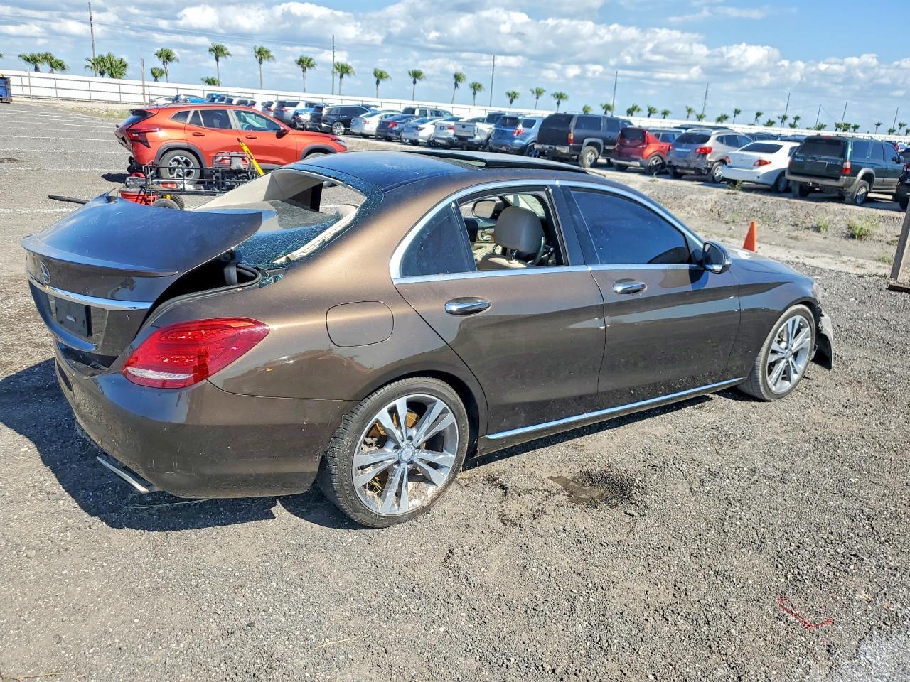 2016 Mercedes-Benz C 300 - Image 3